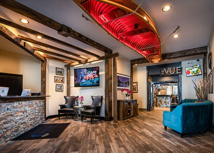 Natura Vue Resort & Boathouse